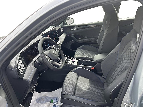 Volkswagen Tiguan 9 of 12