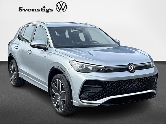 Volkswagen Tiguan 7 of 12