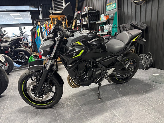 Kawasaki Z 650 A2 3 of 4