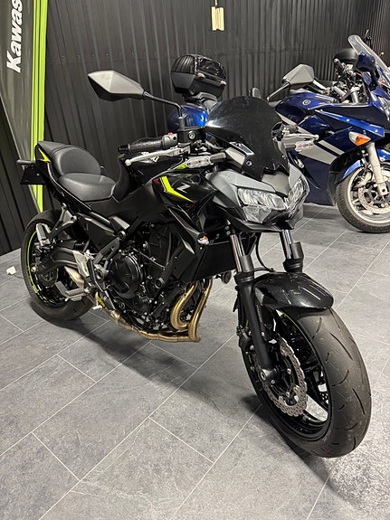 Kawasaki Z 650 A2 2 of 4