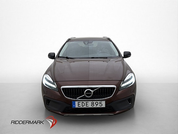 Volvo V40 Cross Country 3 of 5