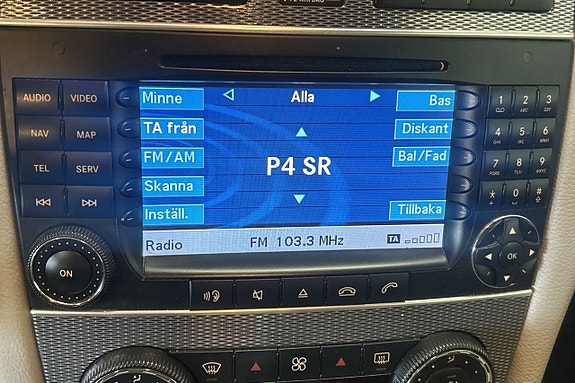Mercedes-Benz CLK500 16 of 24