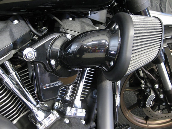 Harley-Davidson Low Rider 4 of 16