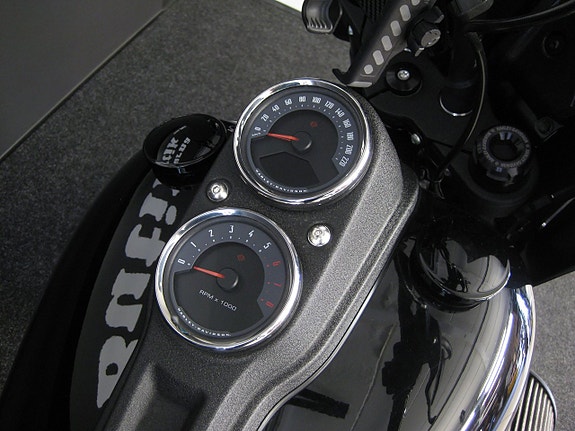 Harley-Davidson Low Rider 8 of 16