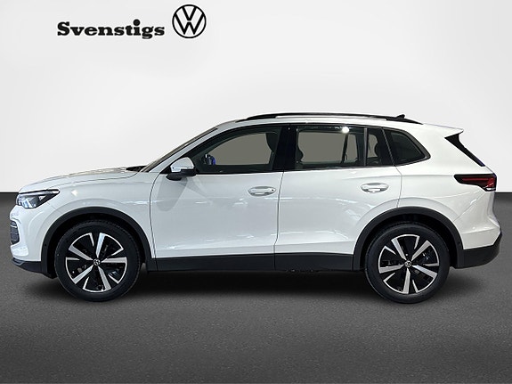 Volkswagen Tiguan 2 of 16