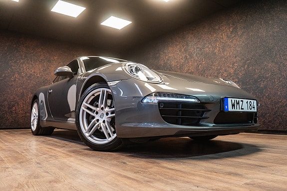 Porsche 911 3 of 5