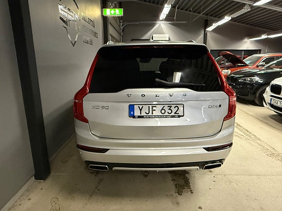 Volvo XC90 4 of 5