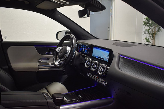 Mercedes-Benz GLA200 d 12 of 30