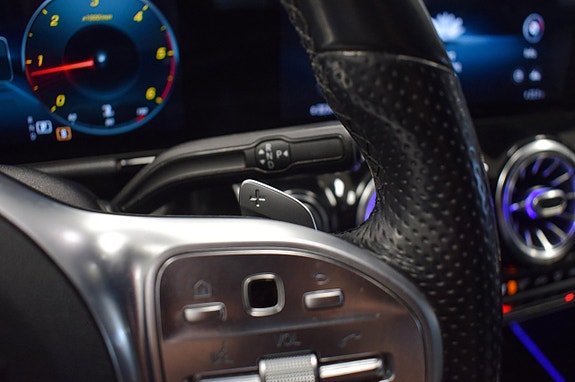 Mercedes-Benz GLA200 d 14 of 30