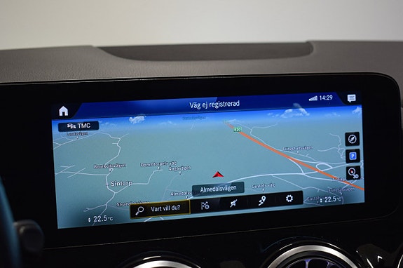 Mercedes-Benz GLA200 d 17 of 30