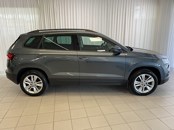 Skoda Karoq 2 of 5