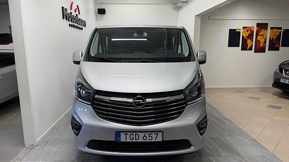 Opel Vivaro 3 of 5