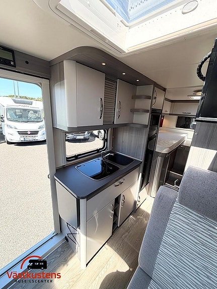 Hobby Optima OnTour V65 GE / Smidig med långbäddar! 11 of 20
