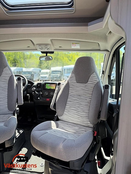 Hobby Optima OnTour V65 GE / Smidig med långbäddar! 10 of 20