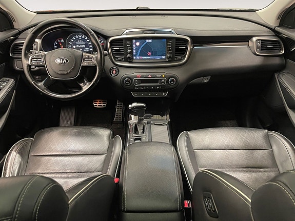 Kia Sorento 10 of 25