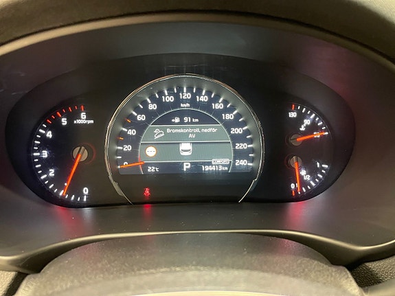 Kia Sorento 12 of 25