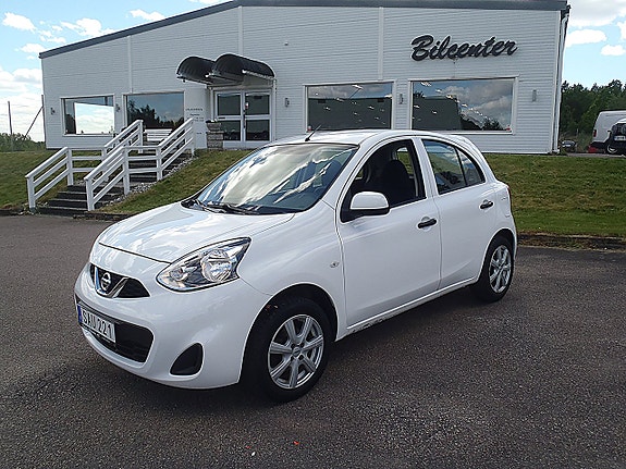 Nissan Micra 2 of 9