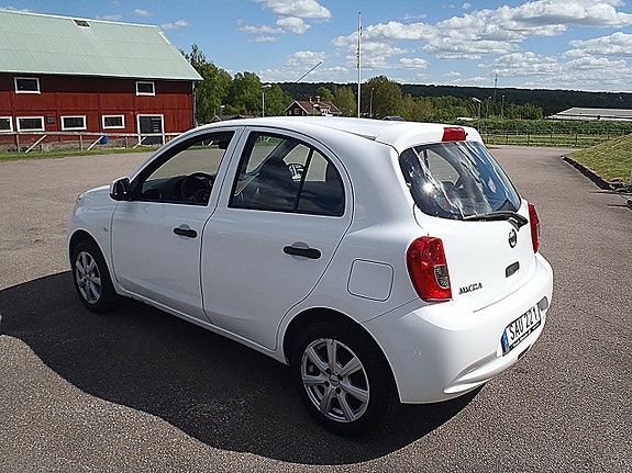 Nissan Micra 4 of 9