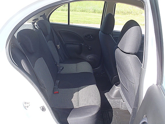 Nissan Micra 9 of 9