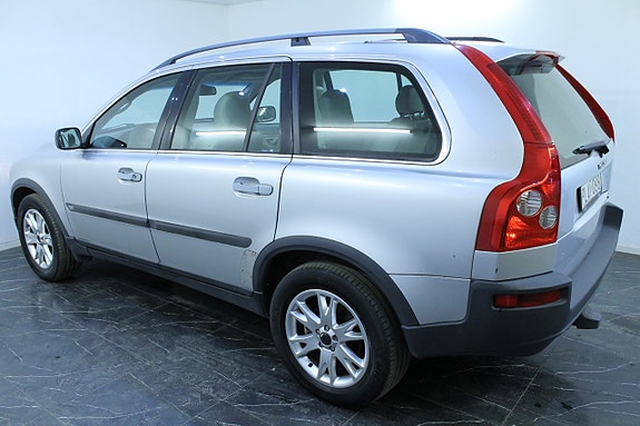 Volvo XC90 7 of 14