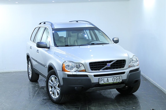 Volvo XC90 13 of 14