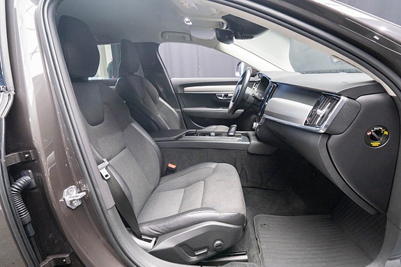 Volvo V90 Cross Country 16 of 24