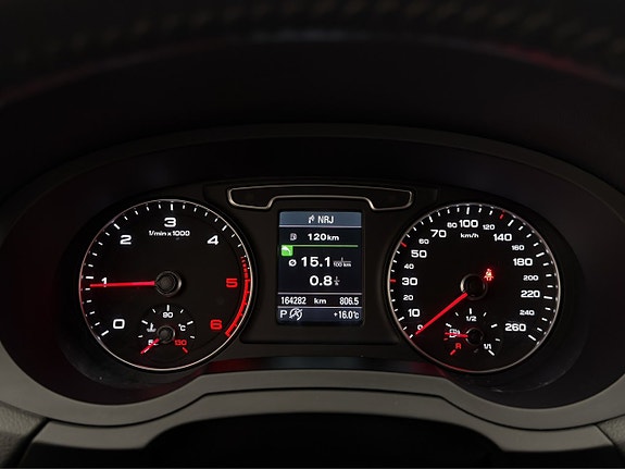 Audi Q3 17 of 30