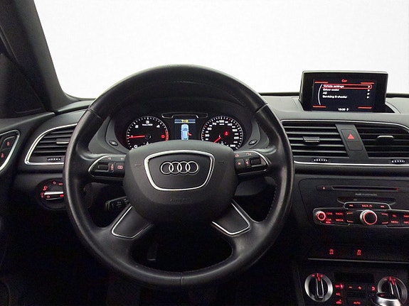 Audi Q3 14 of 30
