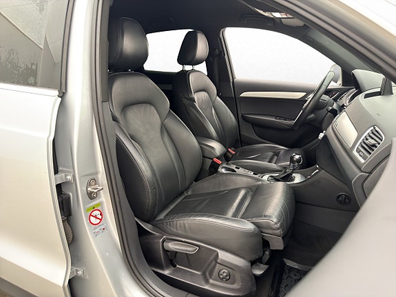 Audi Q3 26 of 30