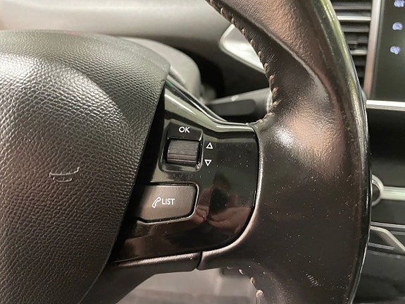 Peugeot 308 13 of 21