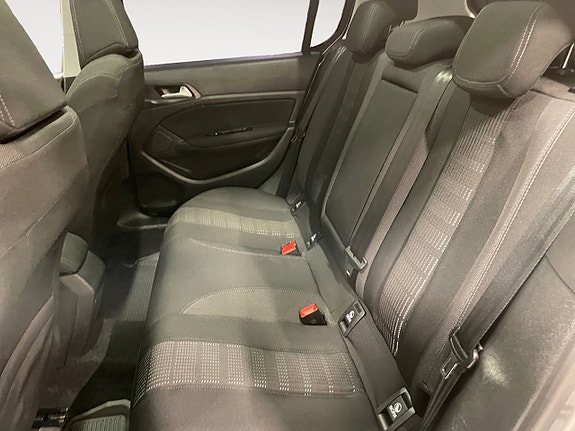 Peugeot 308 20 of 21