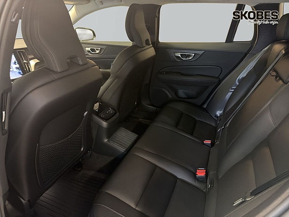 Volvo V60 24 of 25