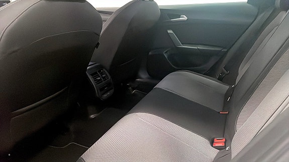 Seat Leon 12 of 14