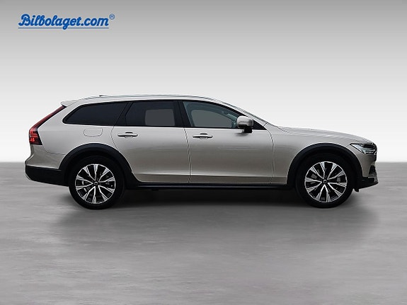 Volvo V90 Cross Country 5 of 5