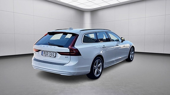 Volvo V90 5 of 22