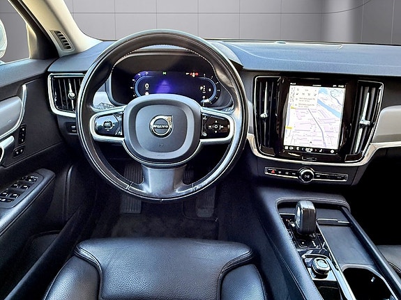 Volvo V90 8 of 22