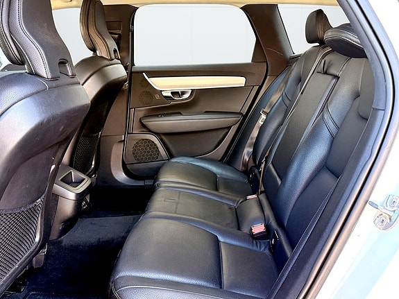 Volvo V90 9 of 22