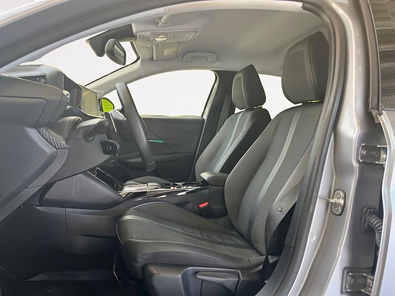 Peugeot 208 10 of 26