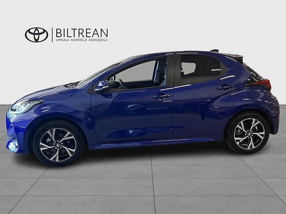 Toyota Yaris 3 of 5