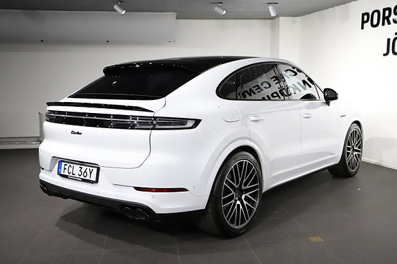 Porsche Cayenne 5 of 5