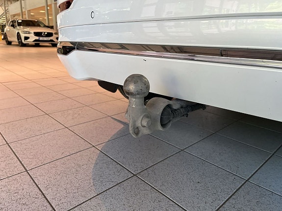 Volvo XC60 11 of 15
