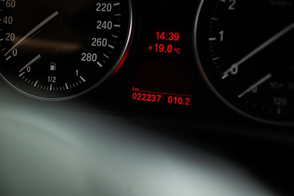 BMW 325i 21 of 28