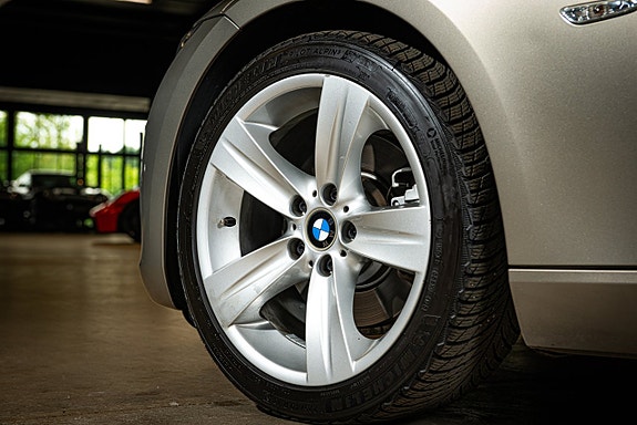 BMW 325i 26 of 28
