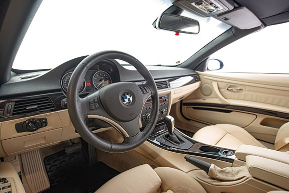 BMW 325i 14 of 28