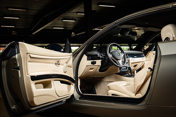 BMW 325i 12 of 28