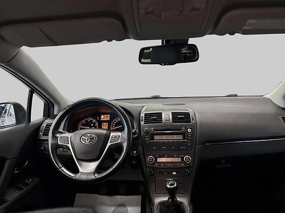 Toyota Avensis 10 of 22
