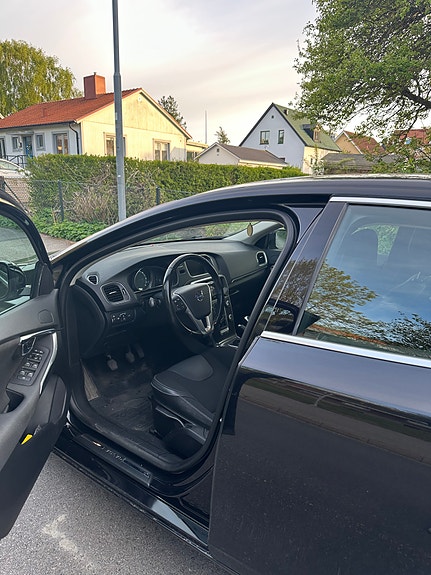Volvo V40 5 of 5