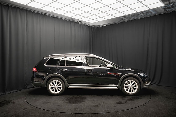 Volkswagen Golf Alltrack 6 of 22