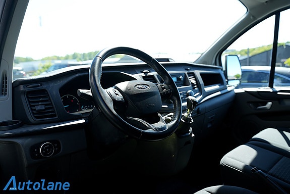 Ford Transit Custom 9 of 16