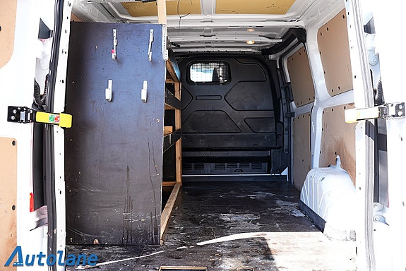 Ford Transit Custom 16 of 16
